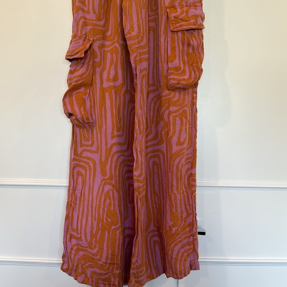 Urban Outfitters UO Sophie Pink Wavy Print Pull On Cargo Pants Size XS - Picture 8 of 14
